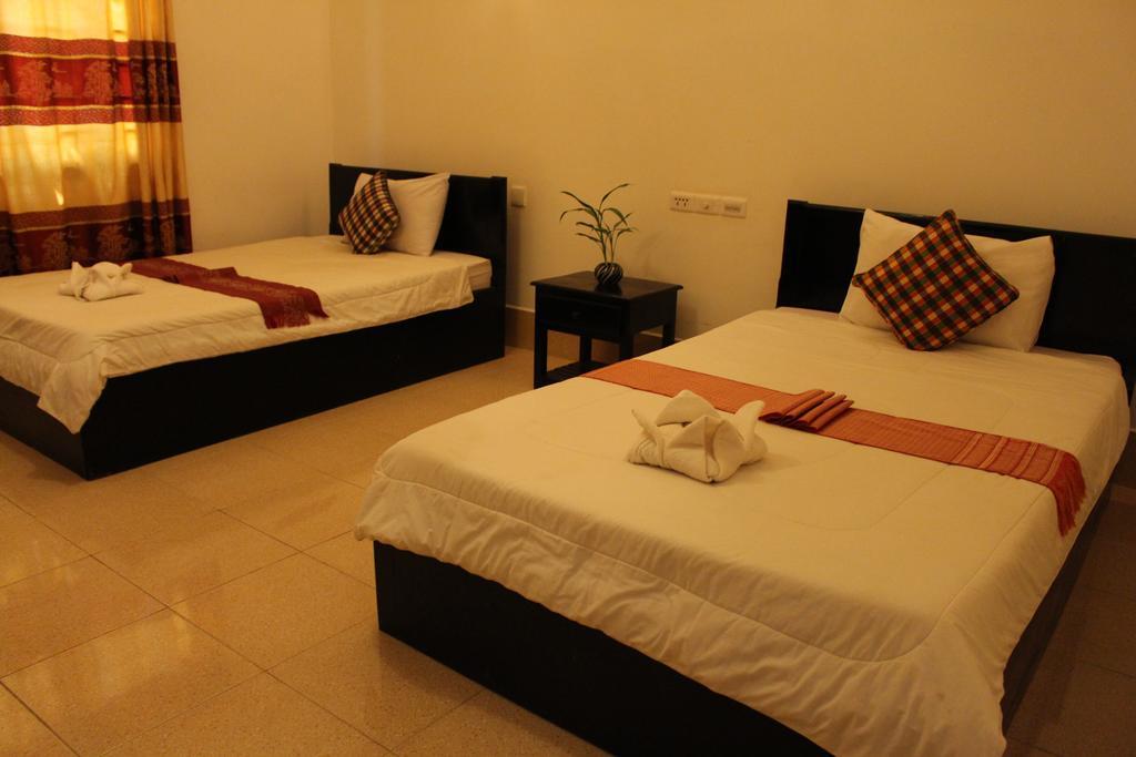 Bou Savy Guest House (Bed and Breakfast) by null