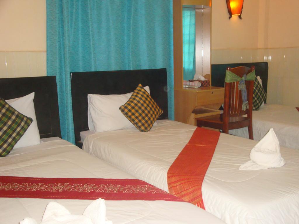 Bou Savy Guest House (Bed and Breakfast) by null