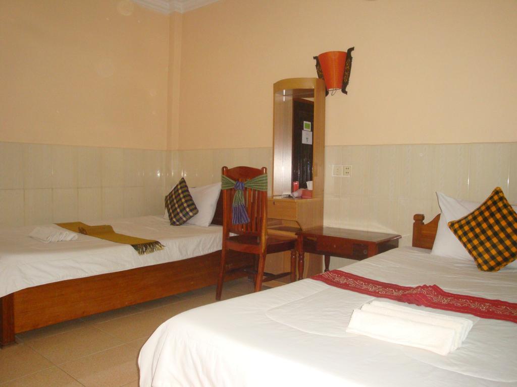 Bou Savy Guest House (Bed and Breakfast) by null