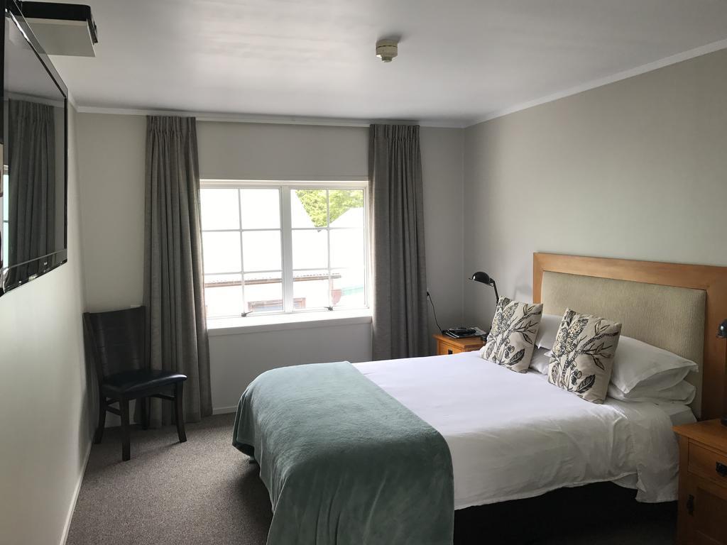 Bridge House Lodge Bar & Restaurant by null