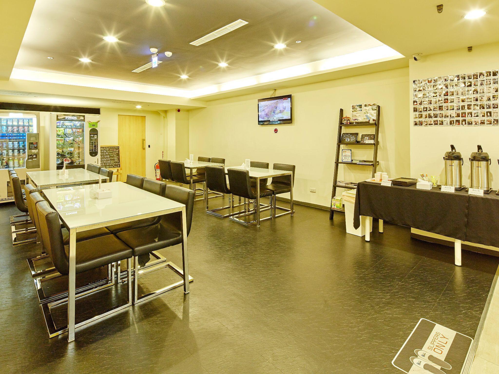 Single Inn - Kaohsiung Linsen