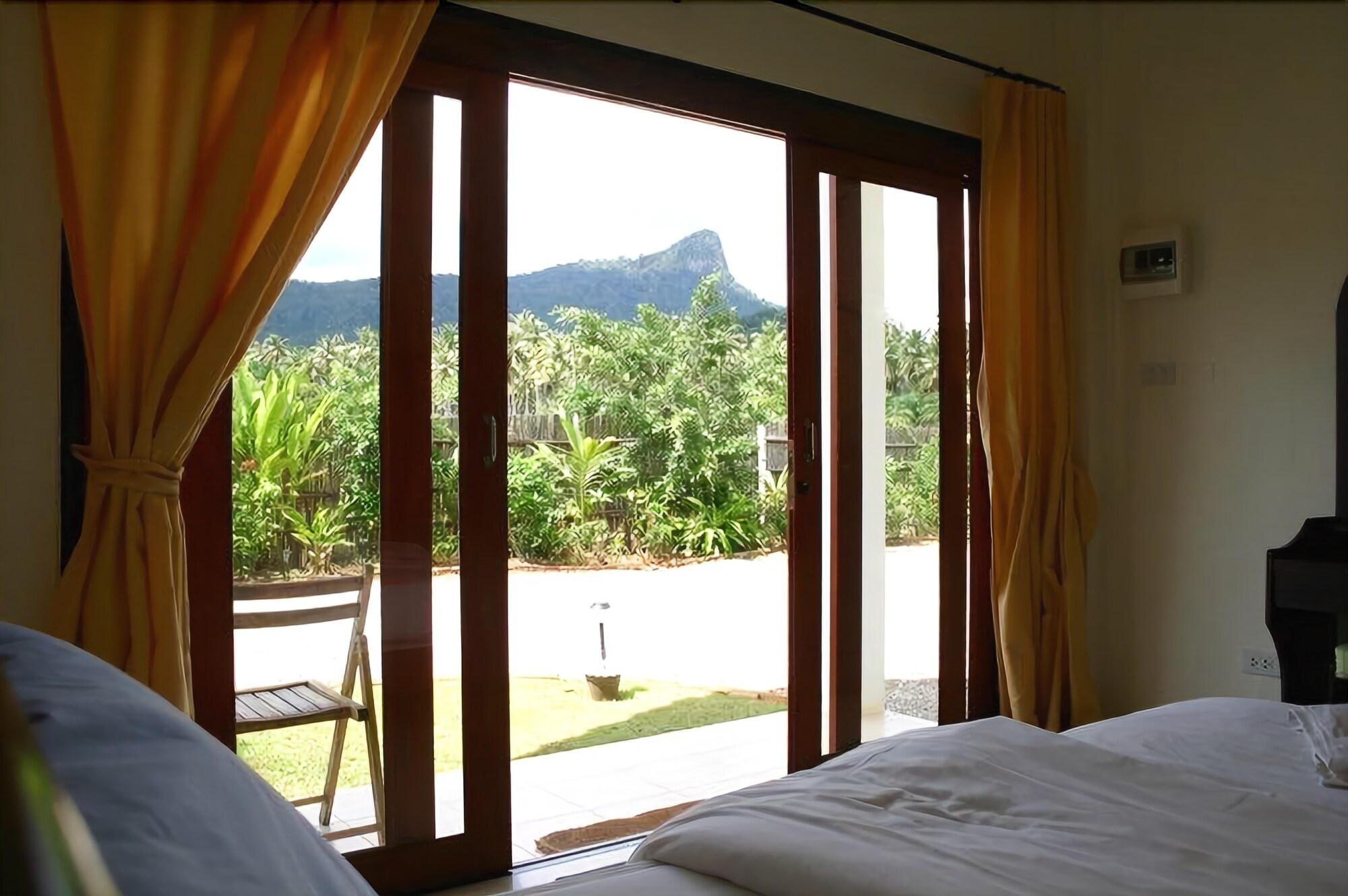 Naga Peak Boutigue Resort