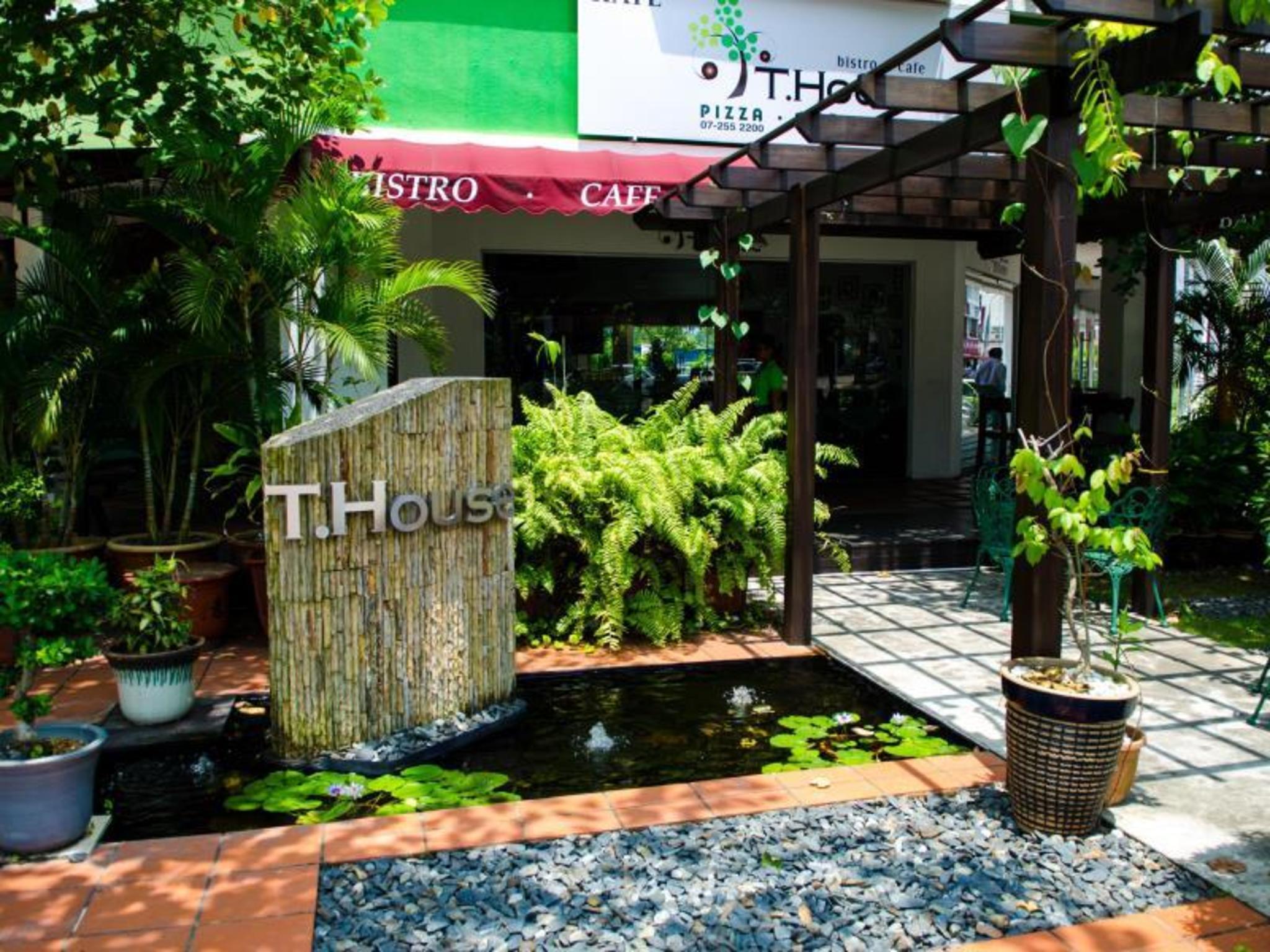 Swan Garden Hotel
