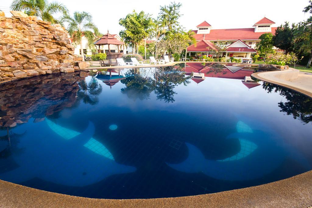 Lake Villas Resort, Bang Lamung