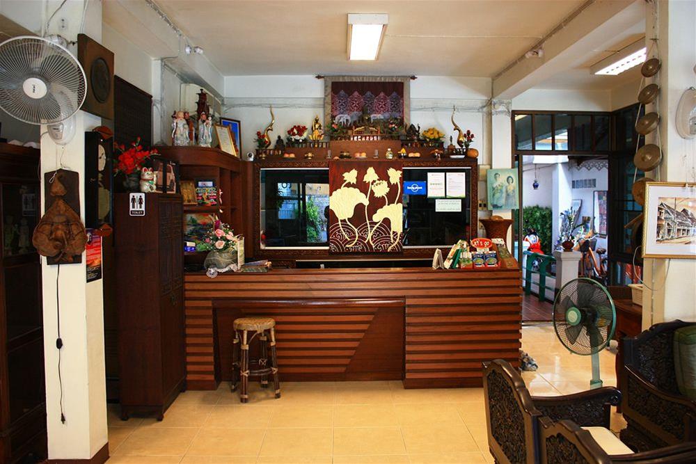 โรงแรมตีฆ้อง Tri Gong Hotel (SHA Extra Plus) by null