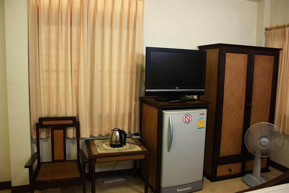 โรงแรมตีฆ้อง Tri Gong Hotel (SHA Extra Plus) by null