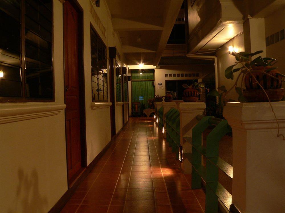 โรงแรมตีฆ้อง Tri Gong Hotel (SHA Extra Plus) by null