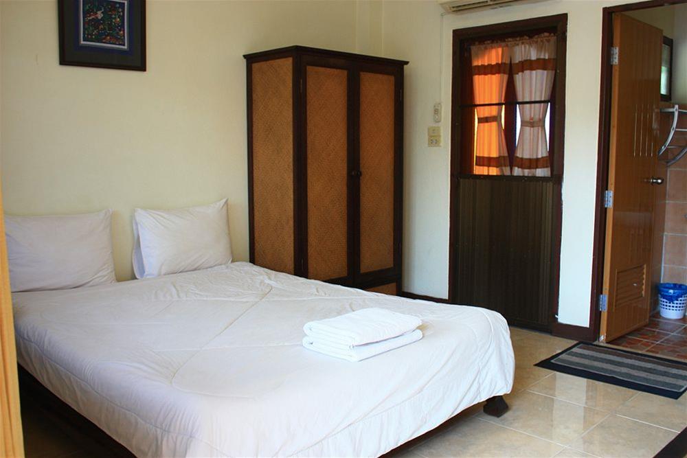 โรงแรมตีฆ้อง Tri Gong Hotel (SHA Extra Plus) by null