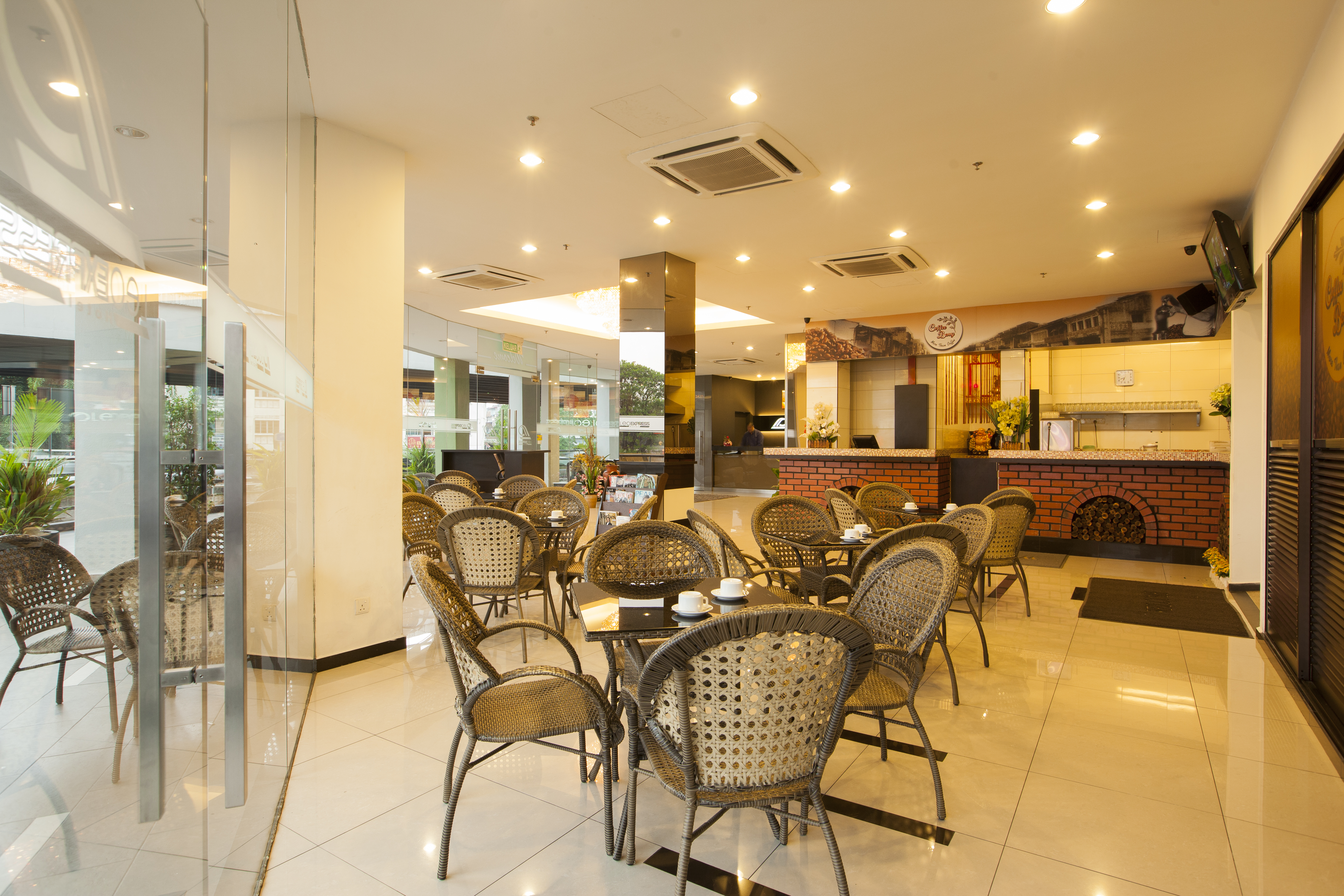Leo Express Hotel