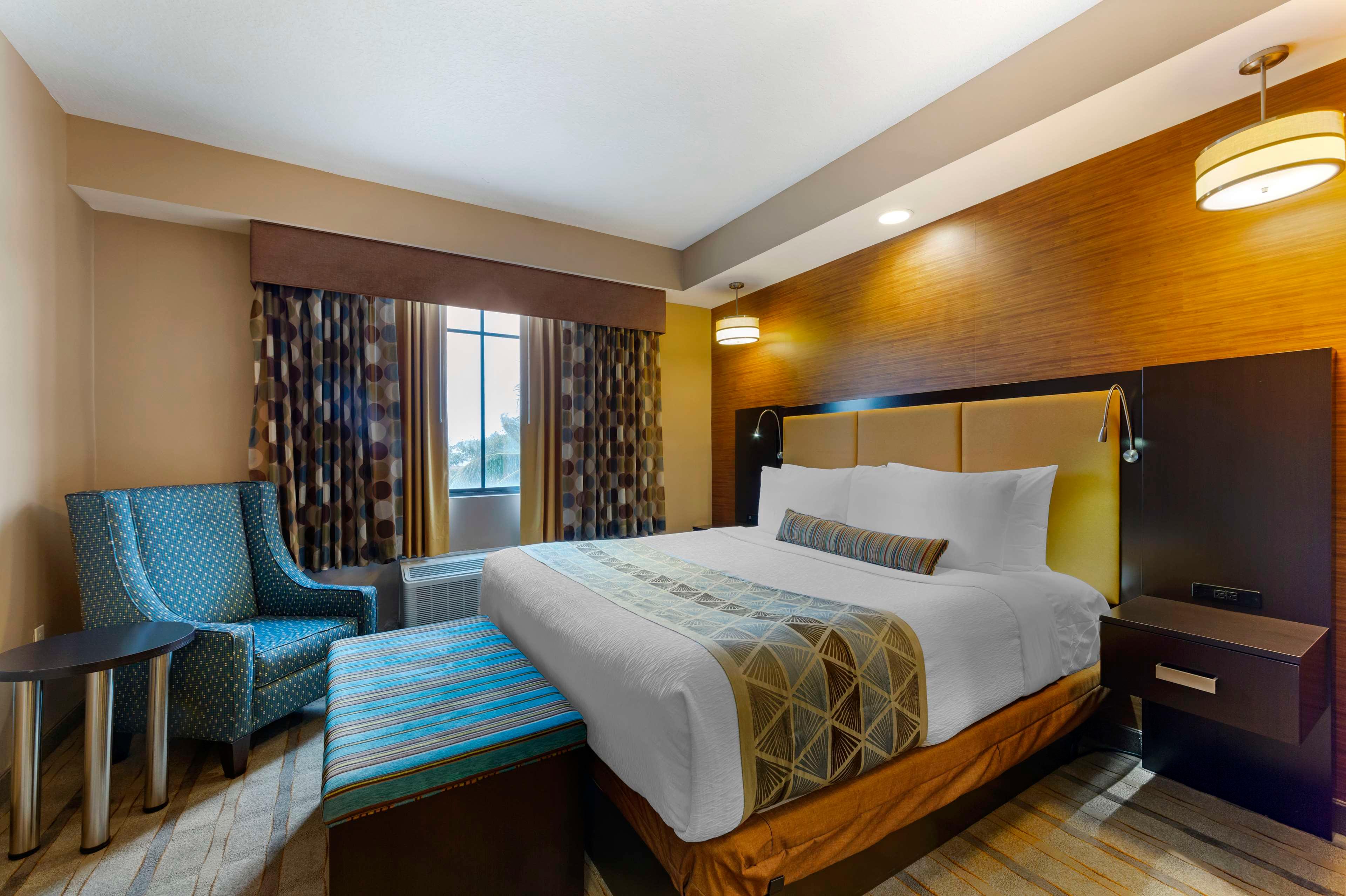 Bw Plus Miami Executive Airport Hotel & Suites