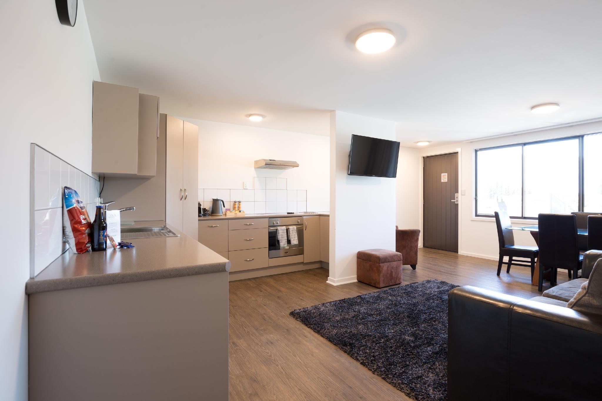 Lomond Lodge Motel & Apts by null