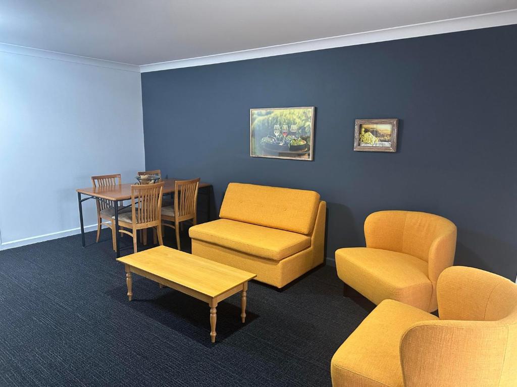 ibis Styles Orange by null