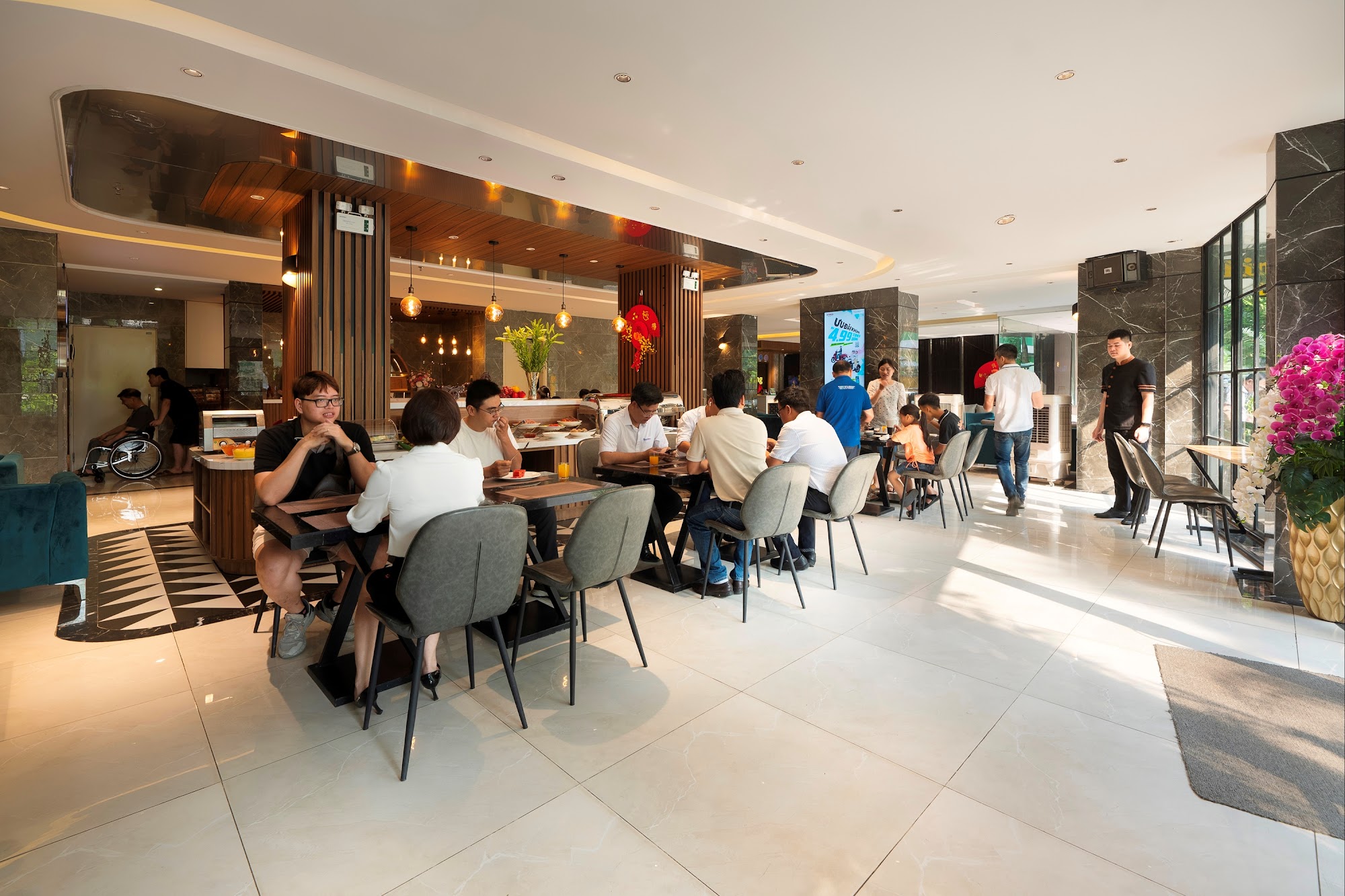 Ping Luxury Hotel