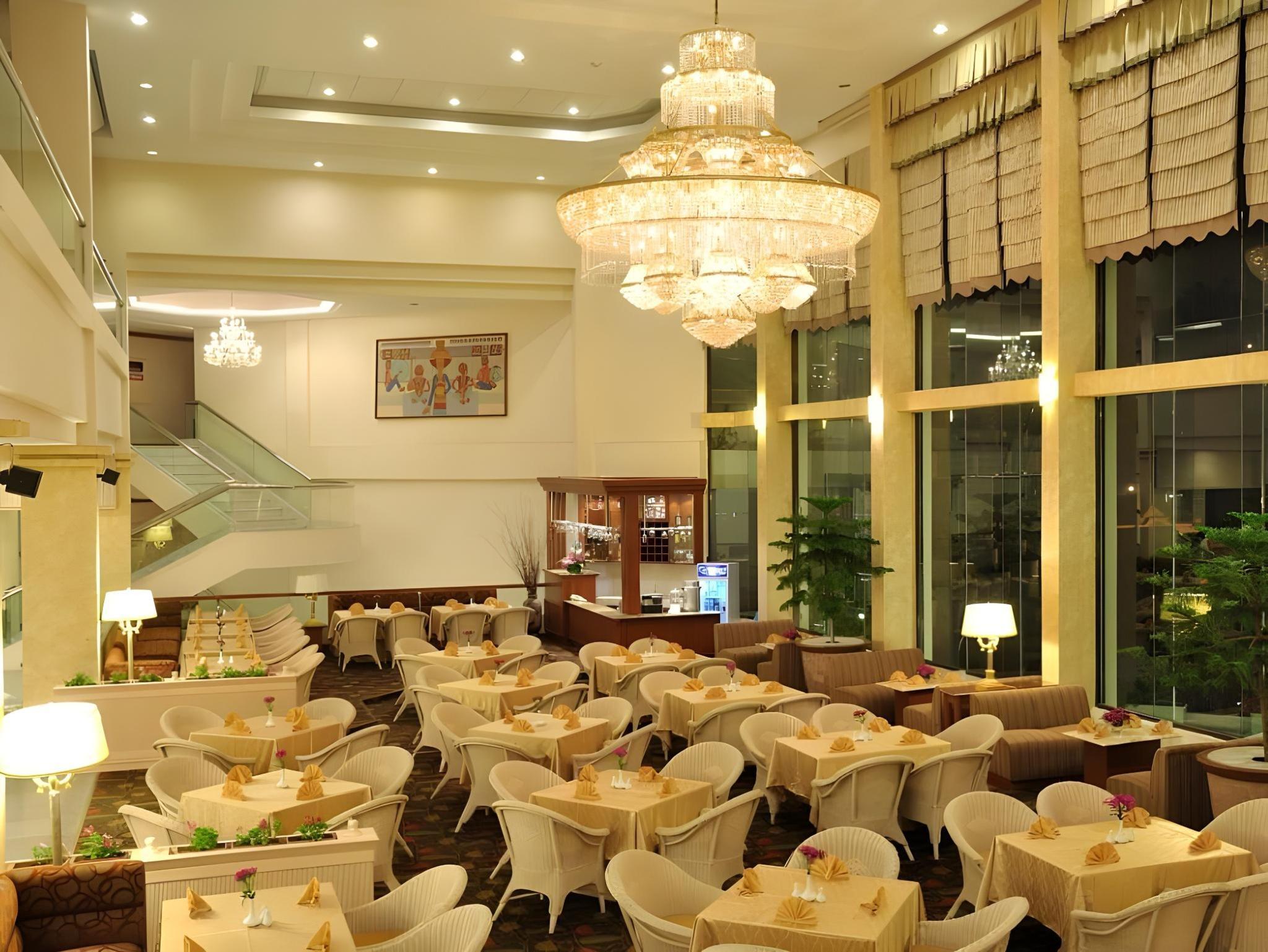 Grand Mutiara