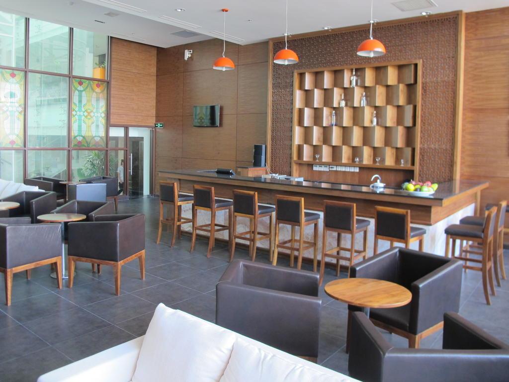 Nhi Phi Hotel Nha Trang - photo