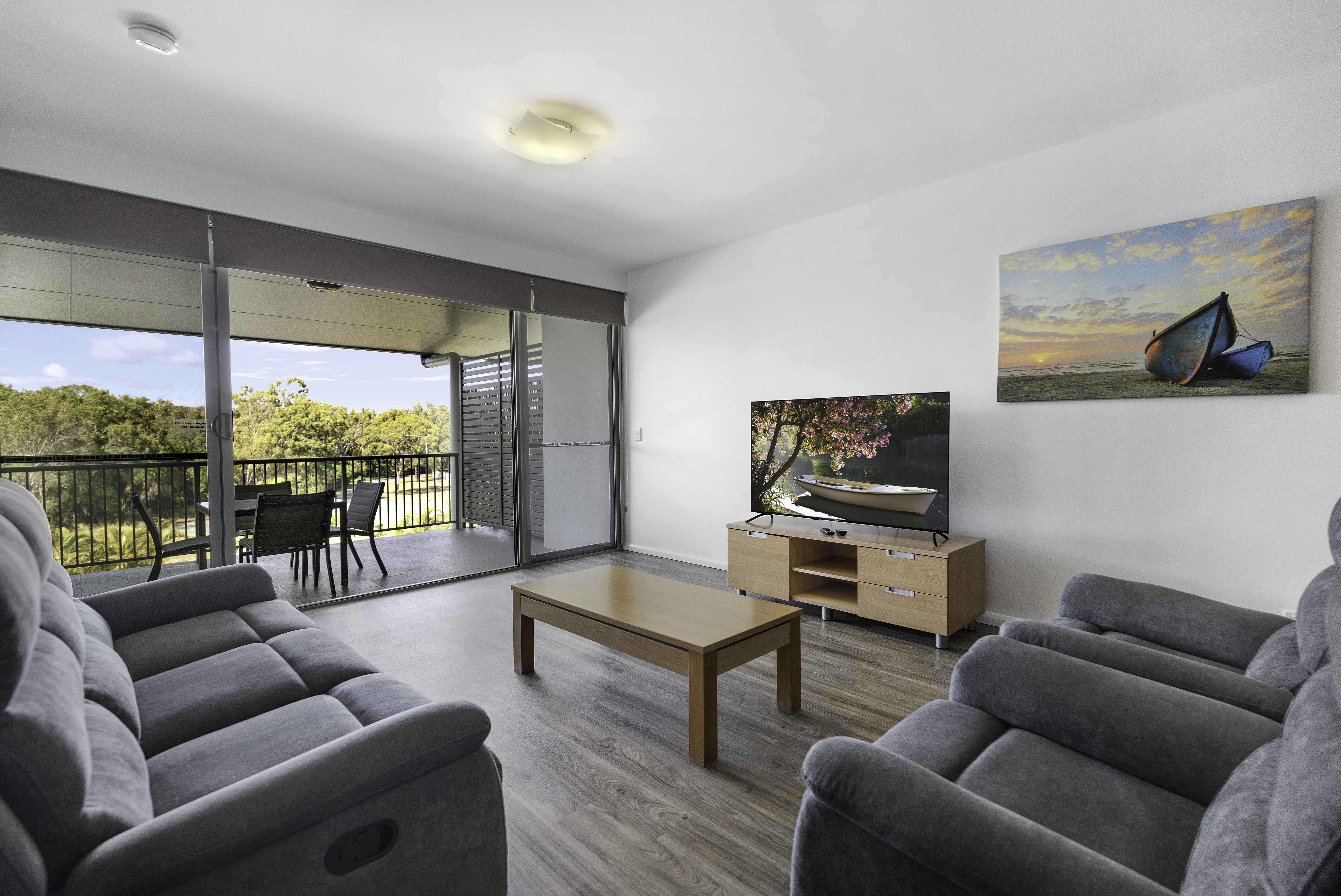 Beaches On Lammermoor Apartments
