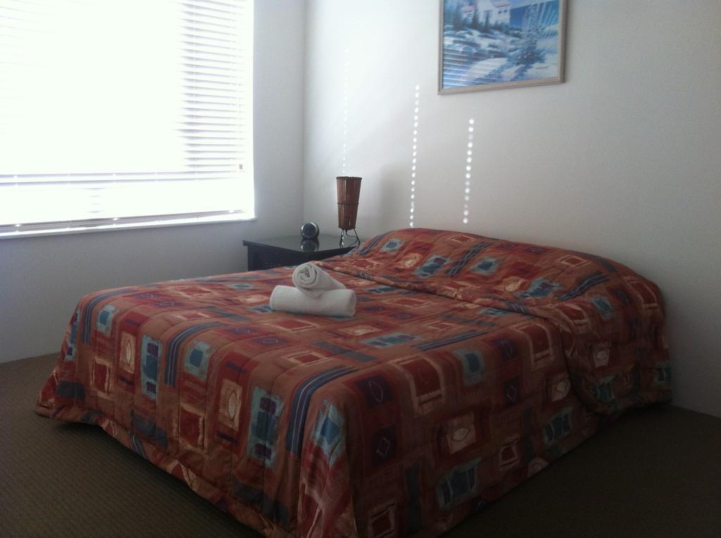 Bayviews & Harbour View Apartments by null