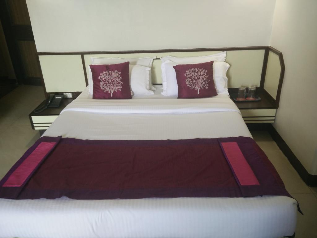 Strand Hotel