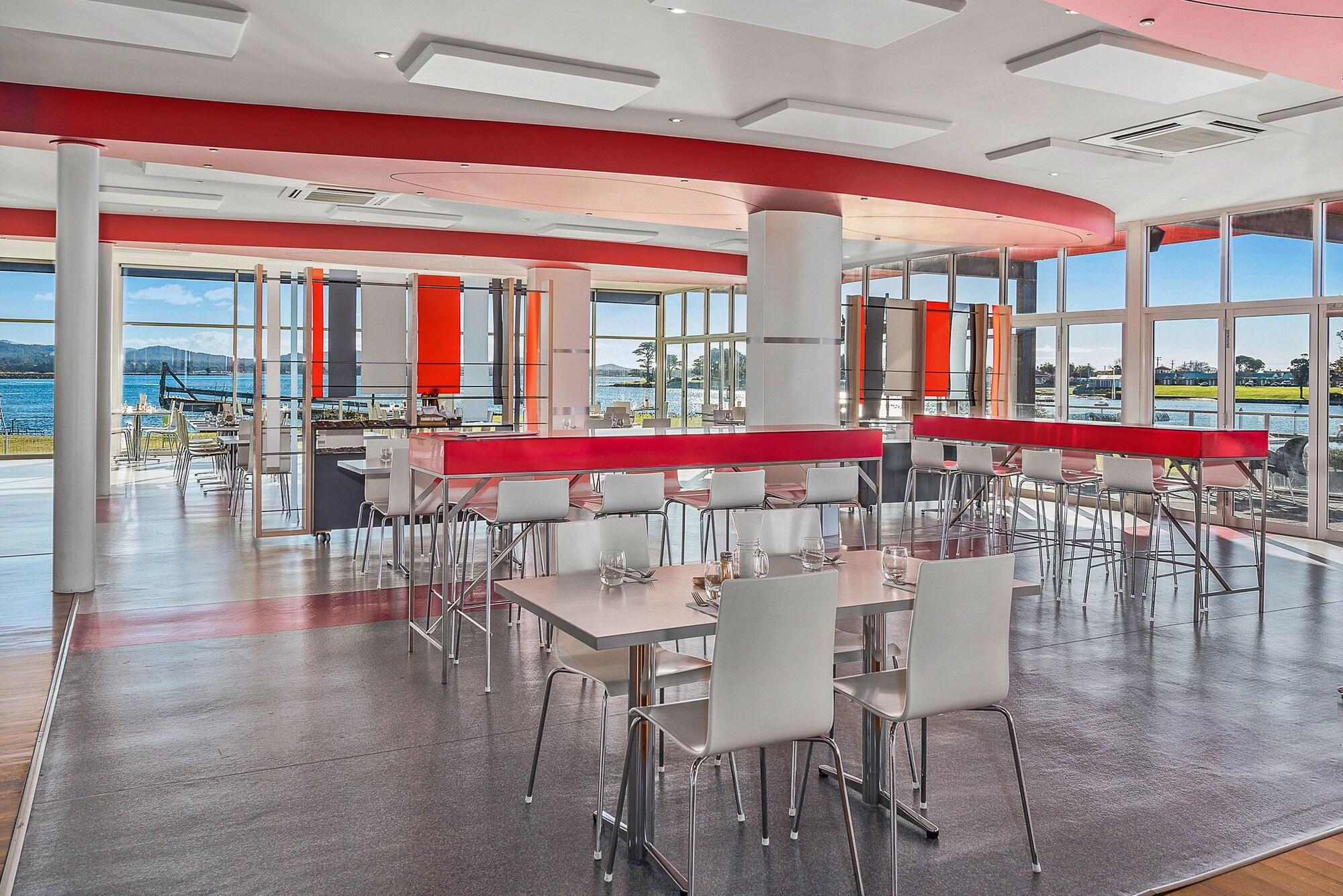York Cove Hotel by null