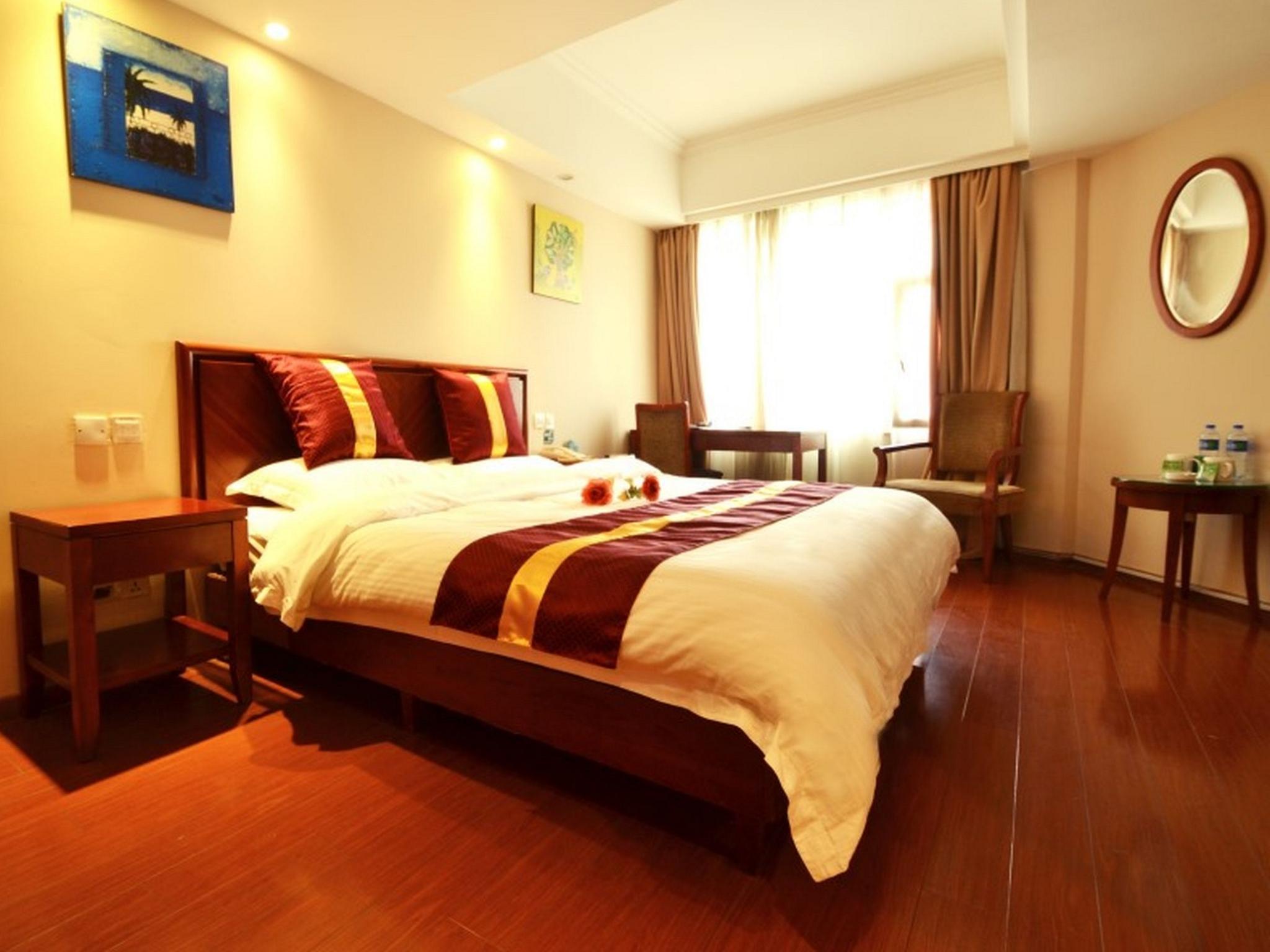 Greentree Inn Shanghai Jingan Xinzha Road  Hotel