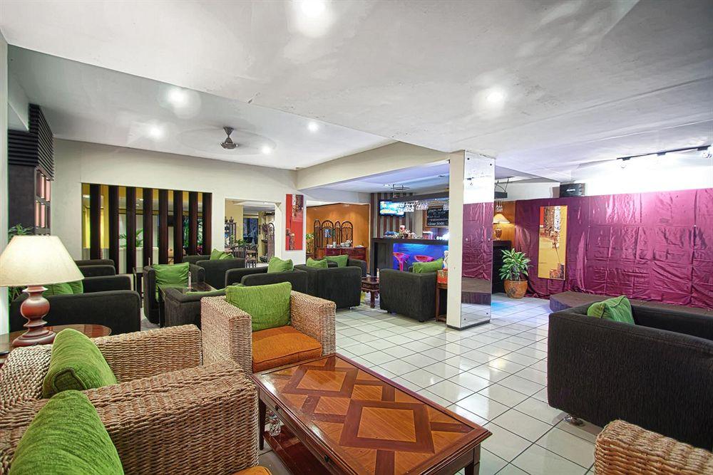 Tuwuh Hotel at Kayutangan by null