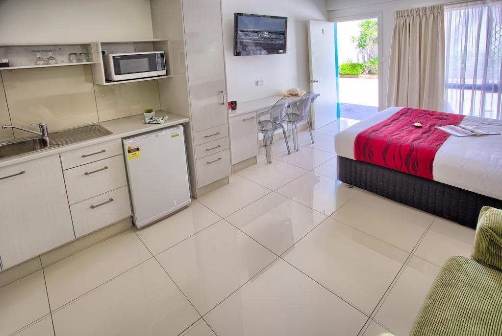 Hibiscus Motel by null