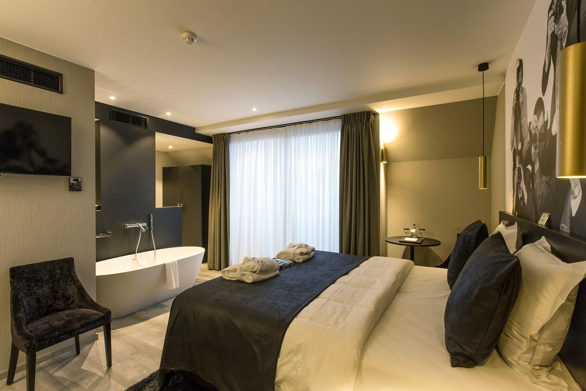 Hotel Harmony by null