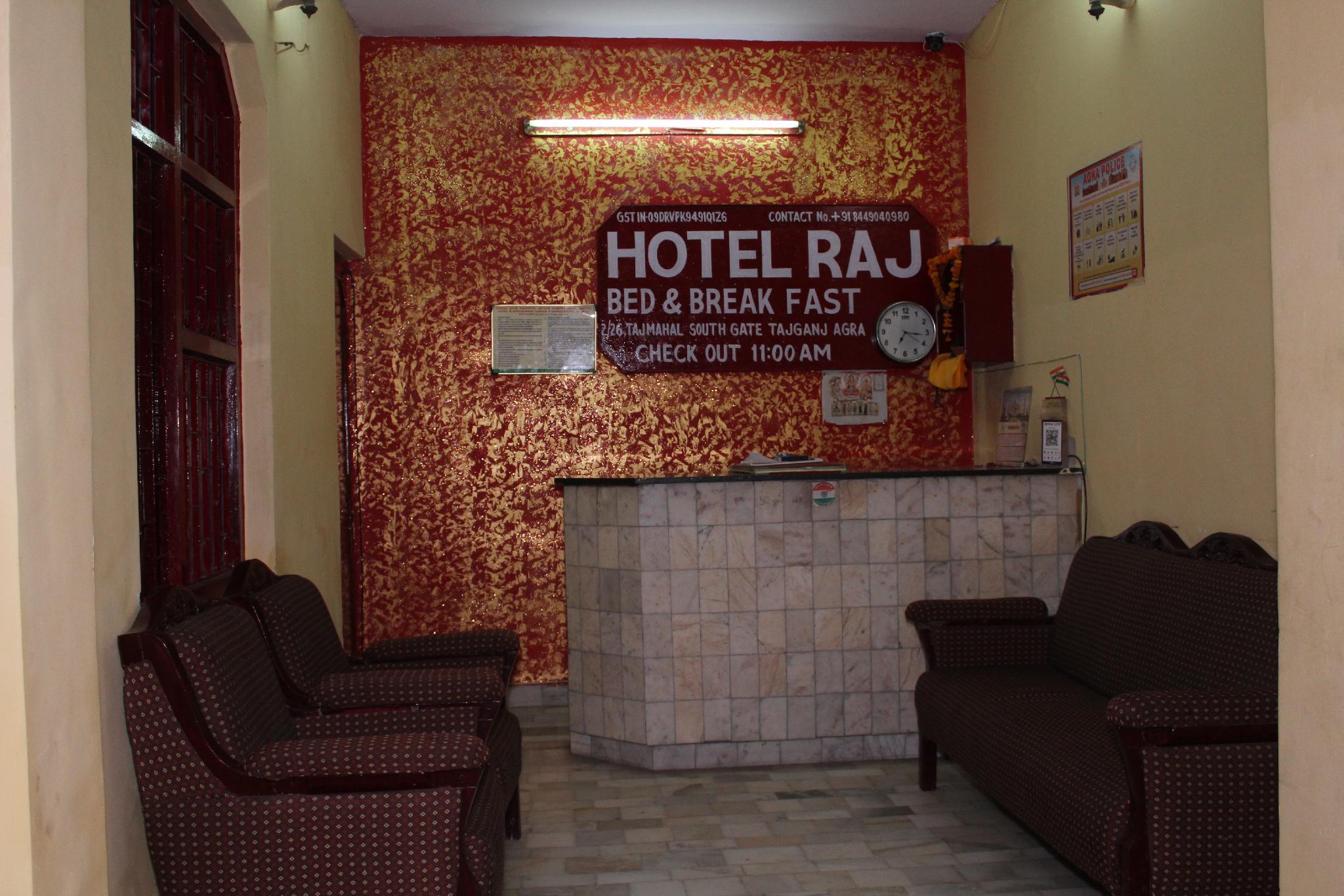 Hotel Raj Bed and Breakfast