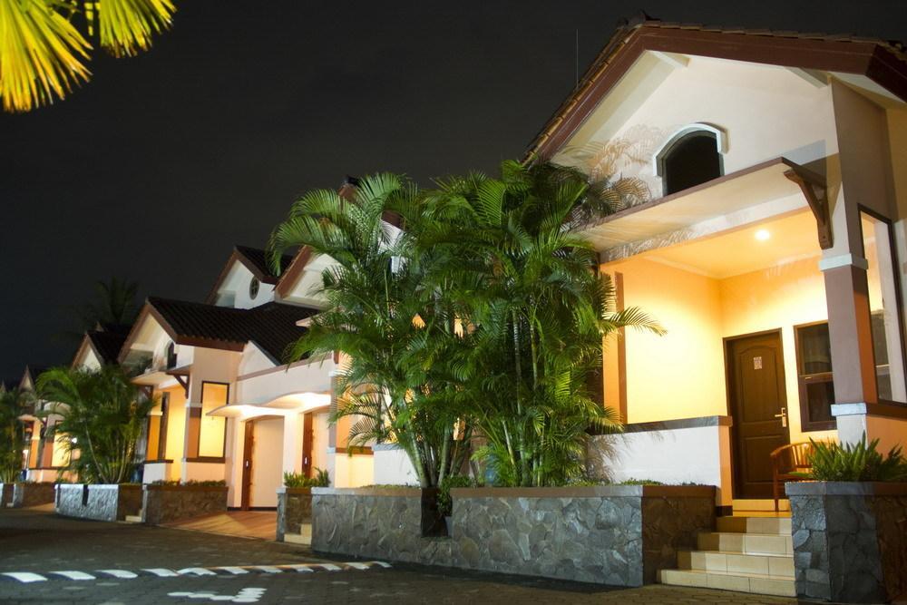 Atrium Resort Hotel