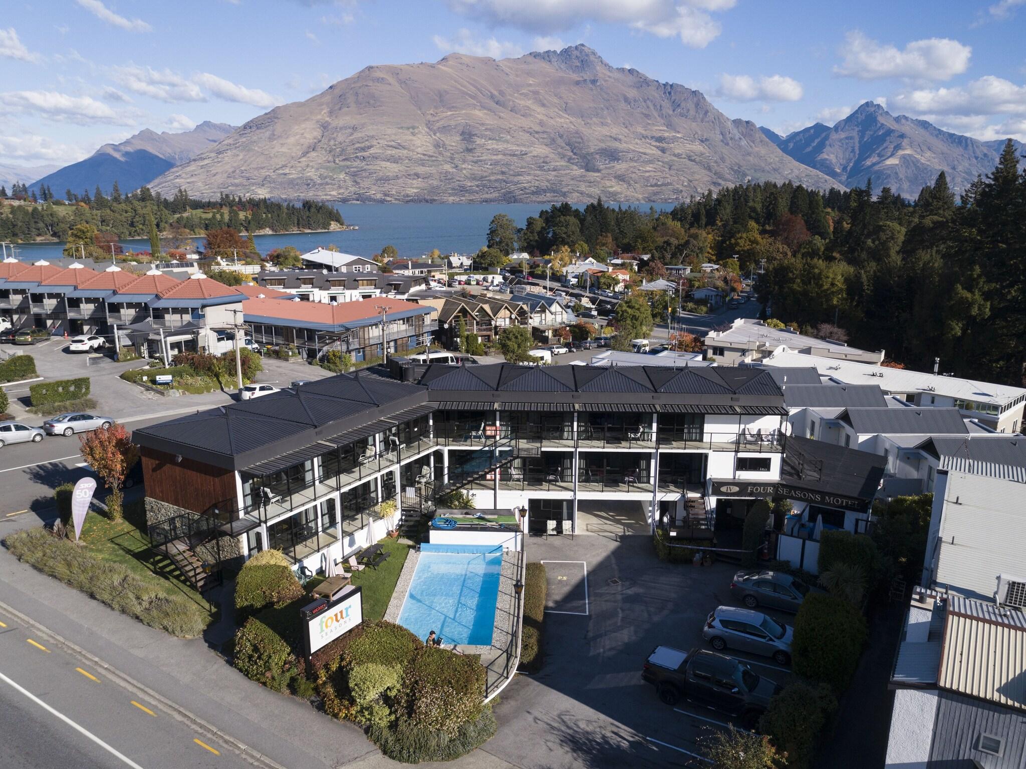 Four Seasons Motel