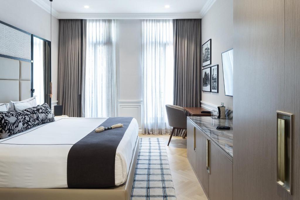 The Alest Hotel by null