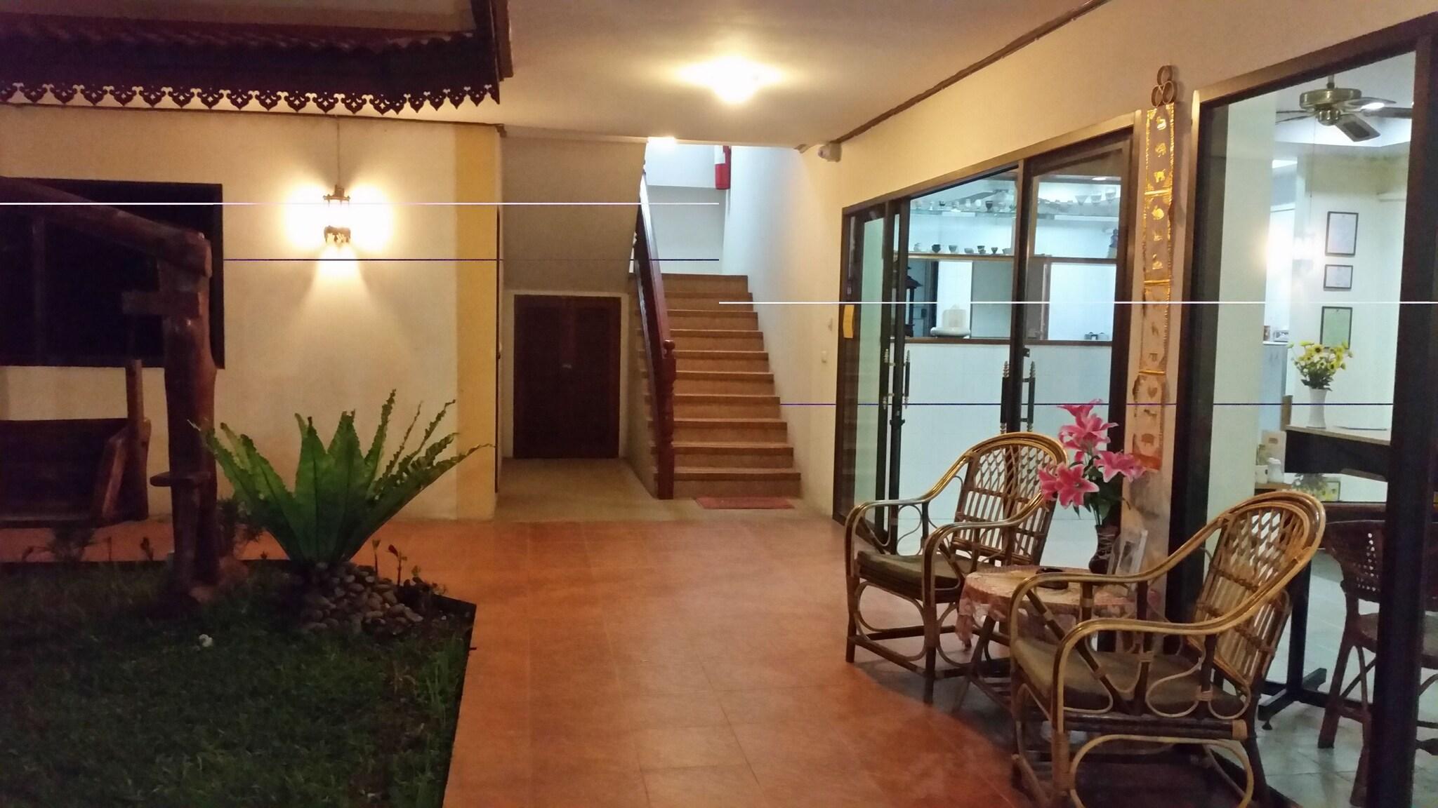 Villa Oranje Chiang Mai by null