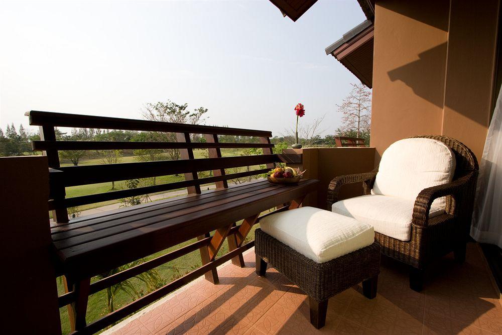 Mae Jo Golf  Resort And Spa