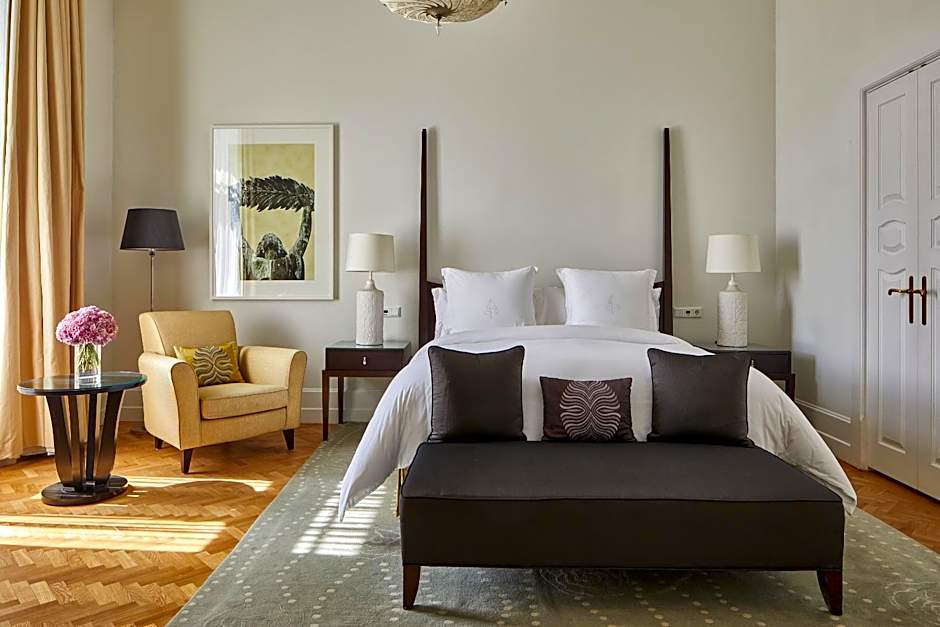 Four Seasons Hotel Gresham Palace Budapest by null