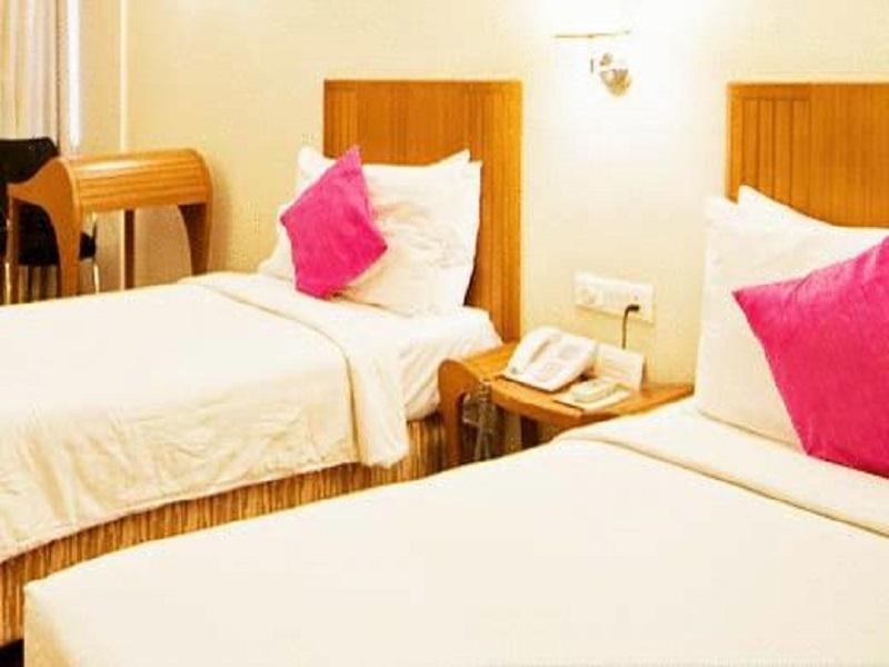Regency Hotel by null