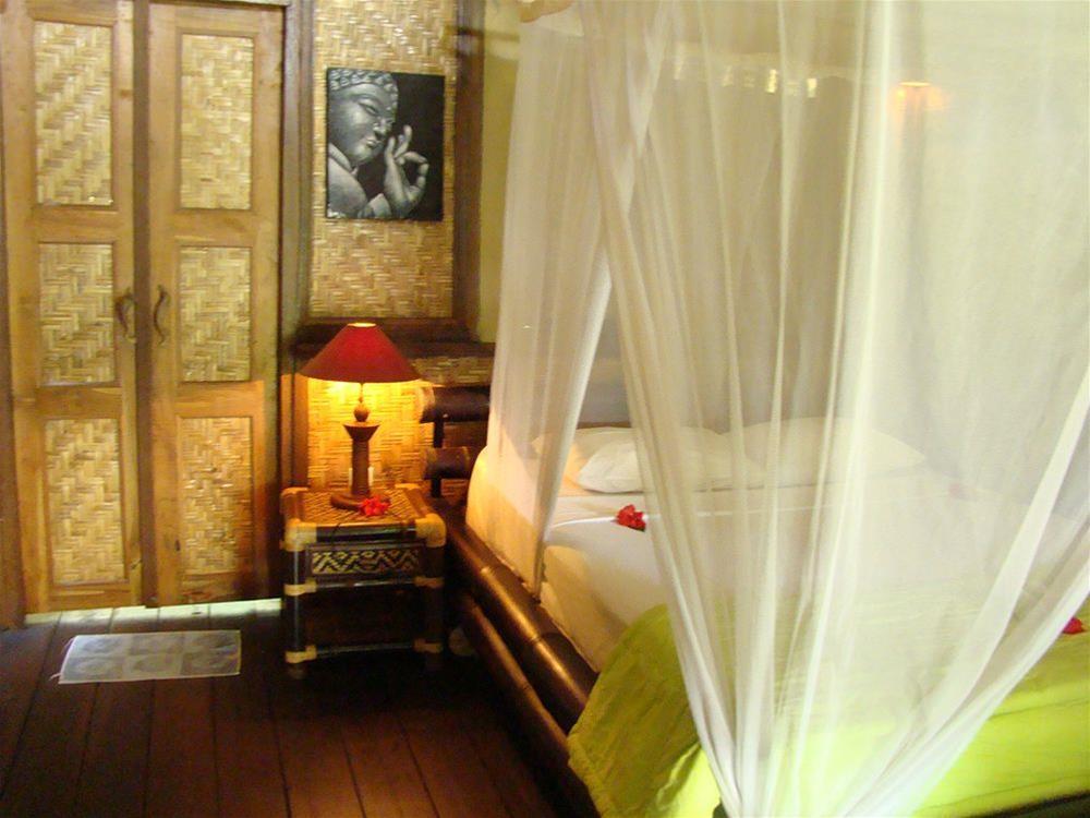 Flower Bud Bungalow - nuotrauka