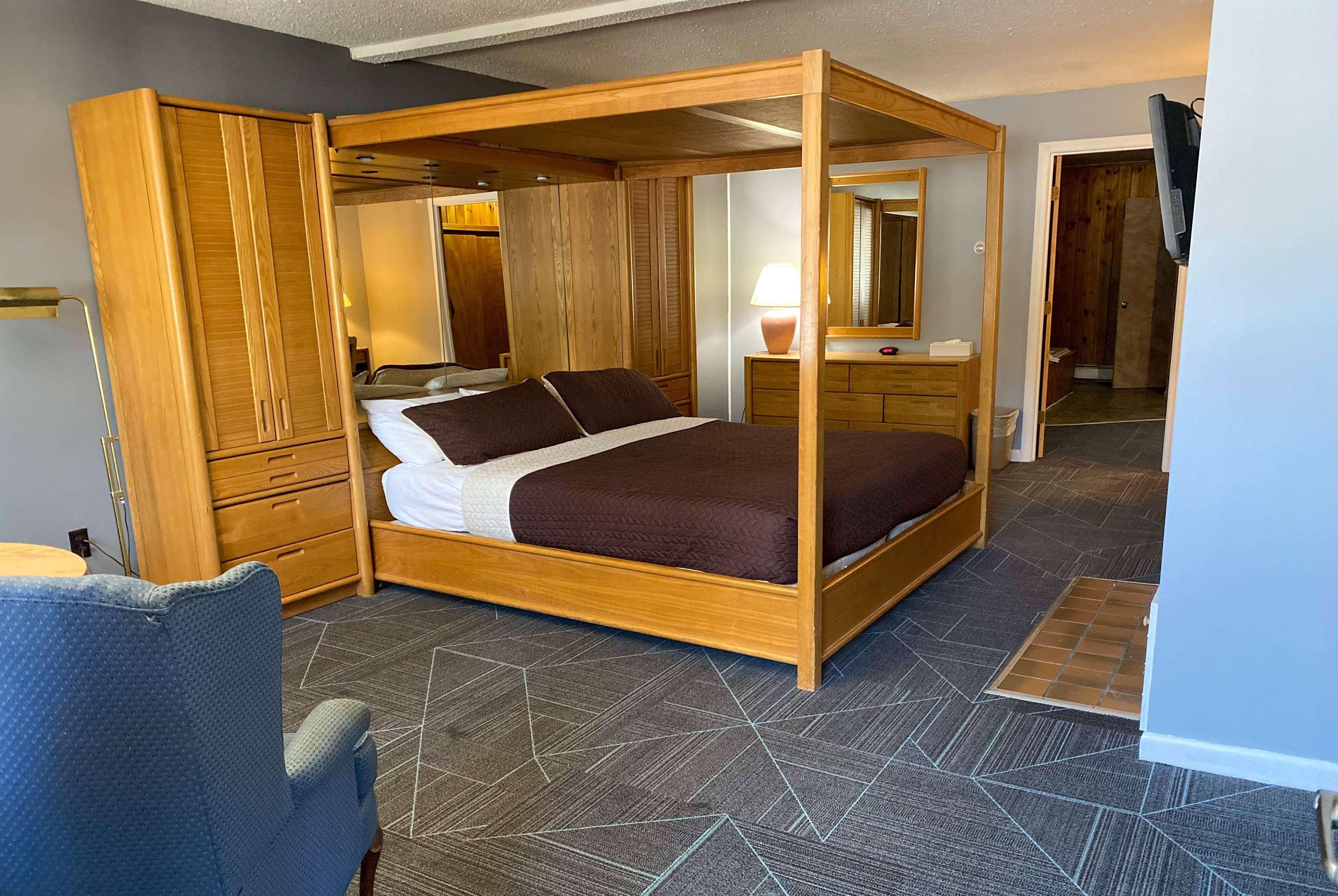 Travelodge By Wyndham Lincoln Near White Mountain
