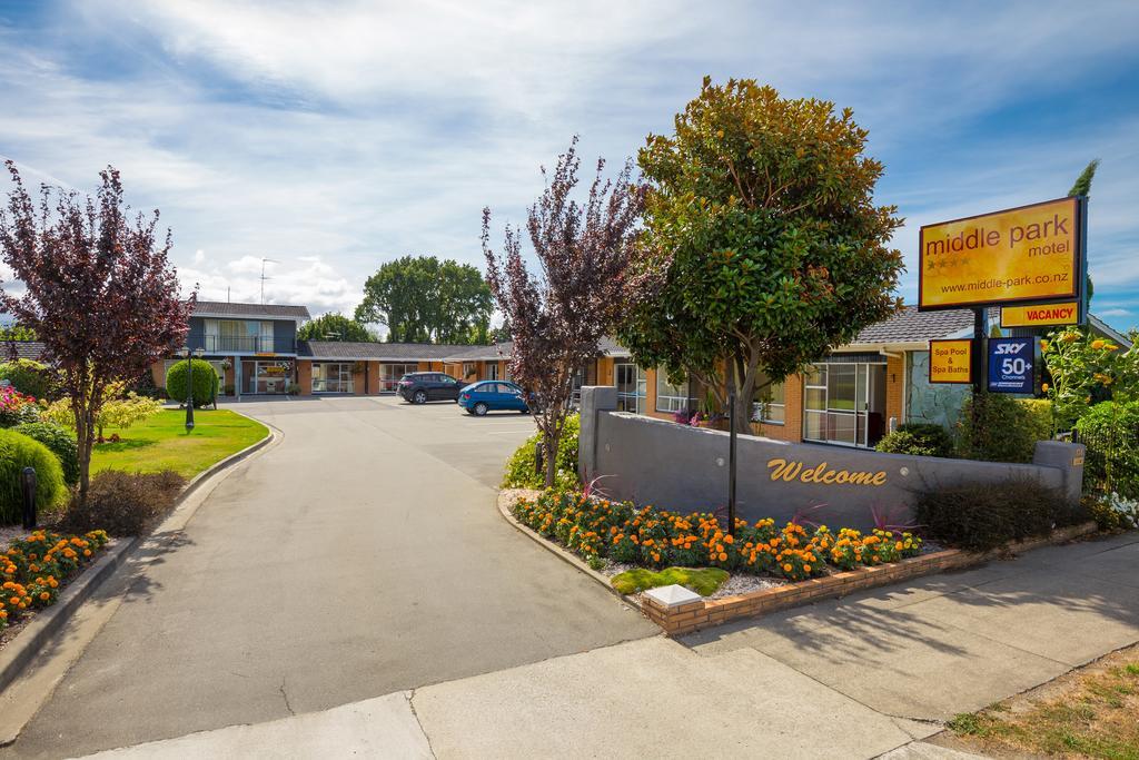 Middle Park Motel