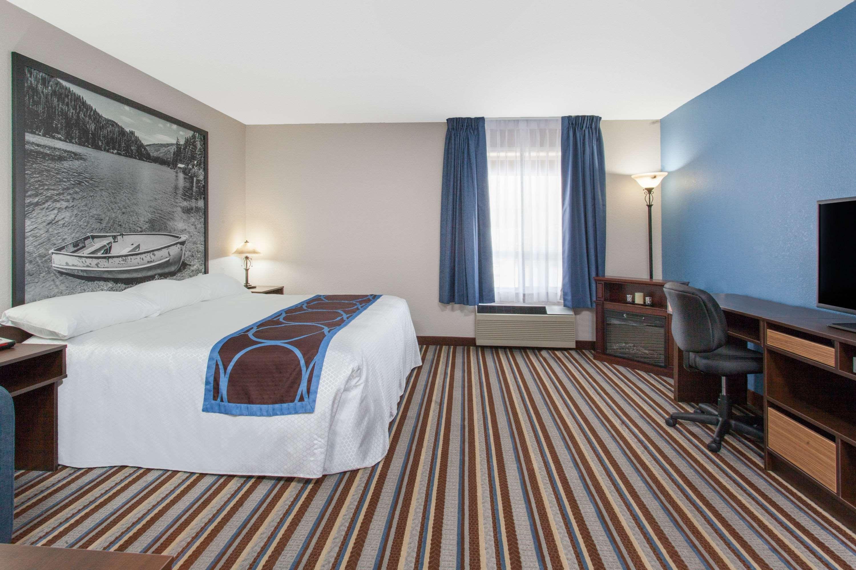 Super 8 by Wyndham Fort Frances