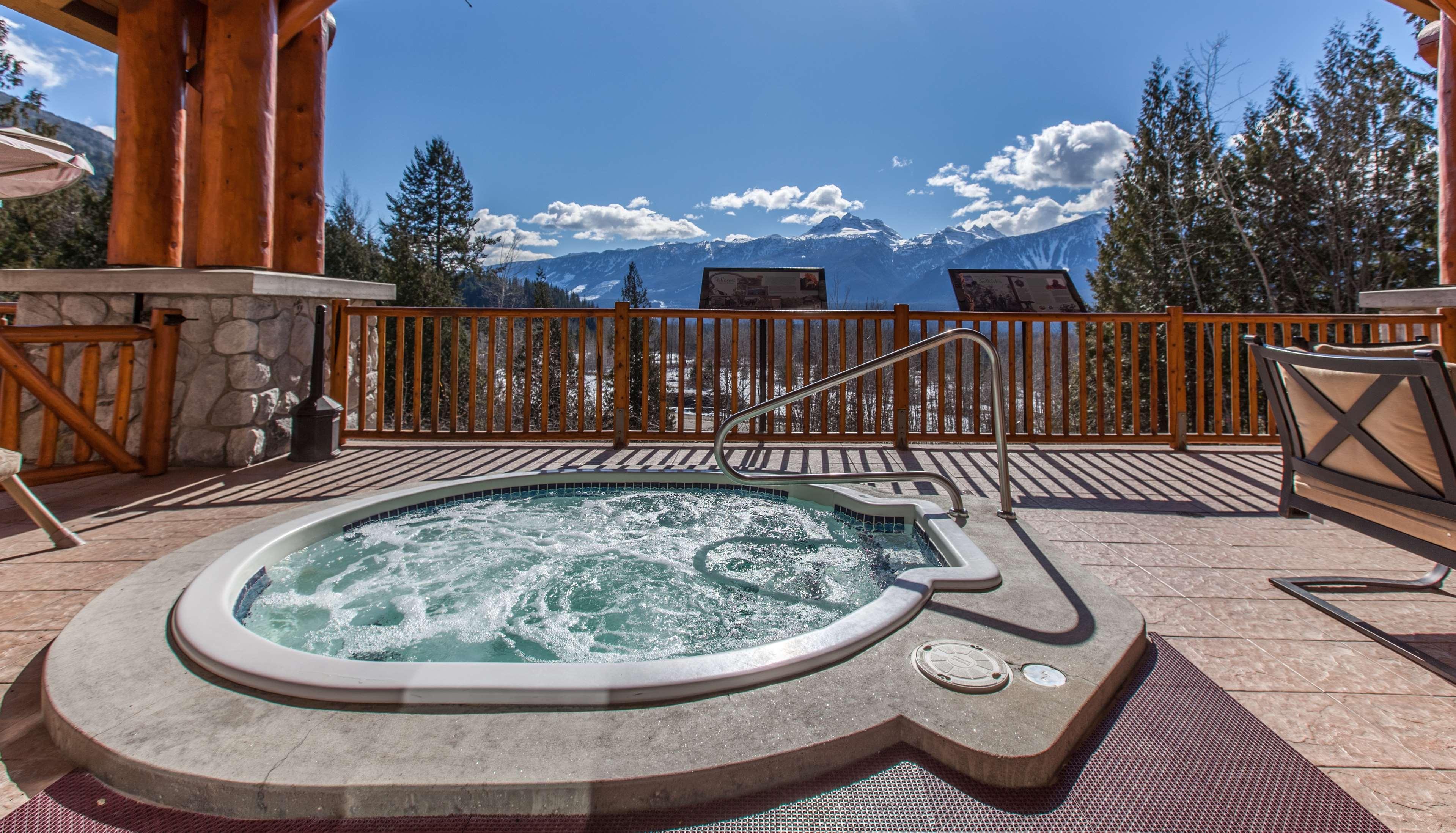 Coast Hillcrest Hotel by null