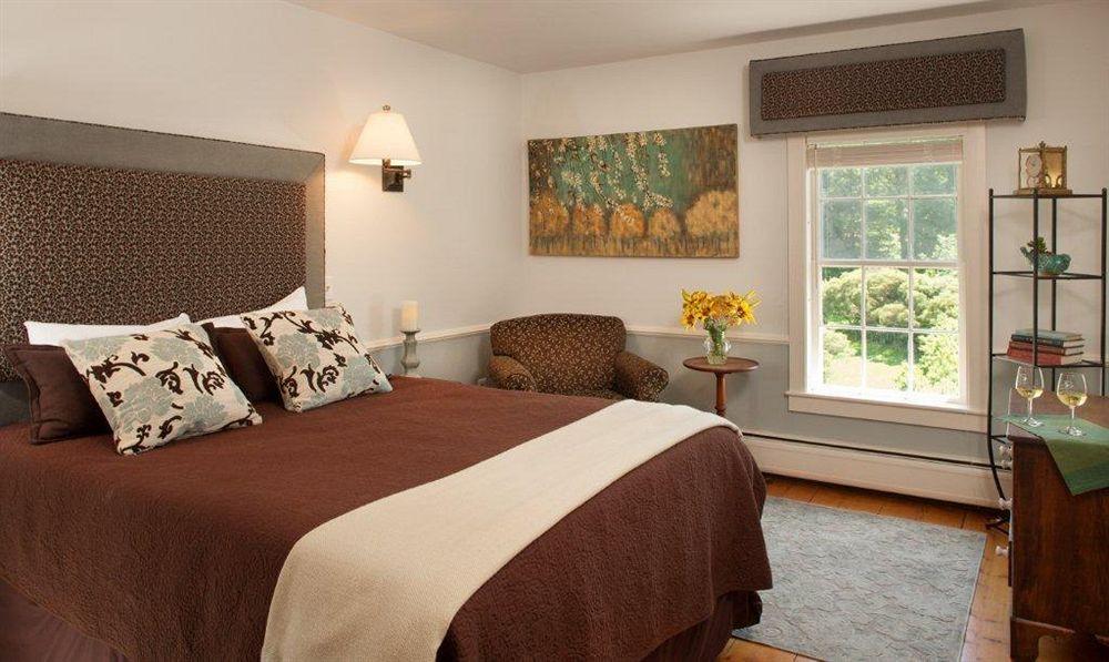 The Inn at Round Barn Farm