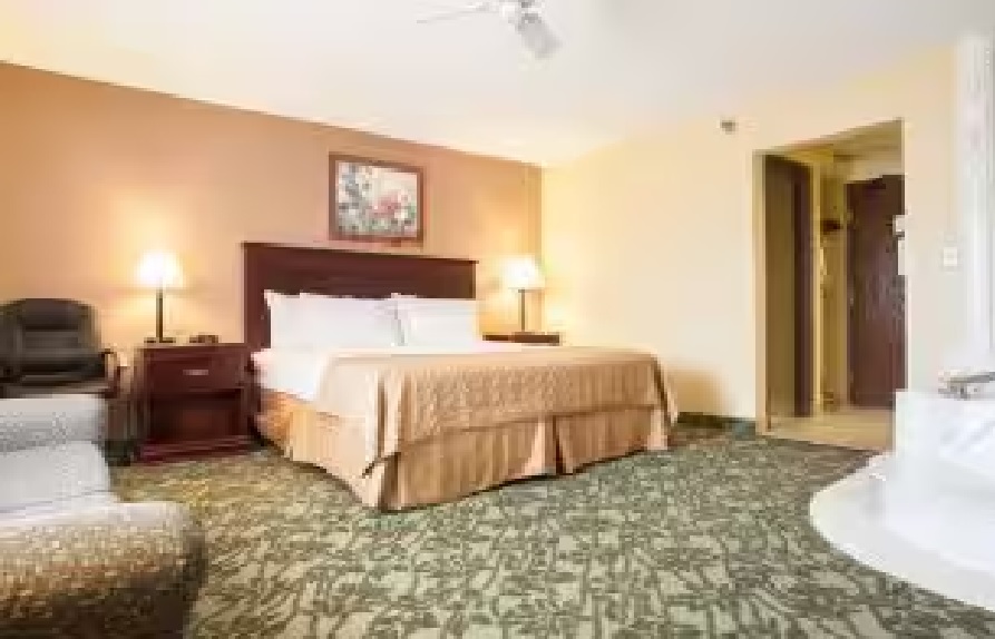 Baymont by Wyndham Battle Creek/I-94