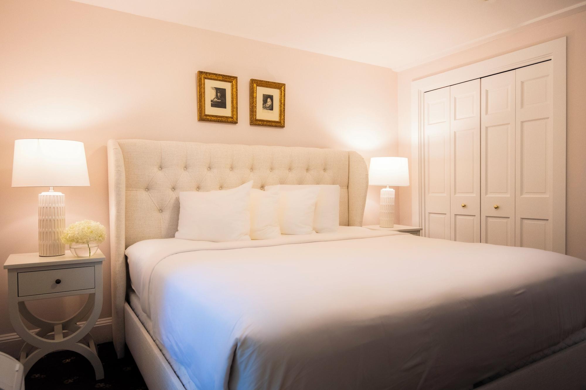 Bar Harbor Manor by null