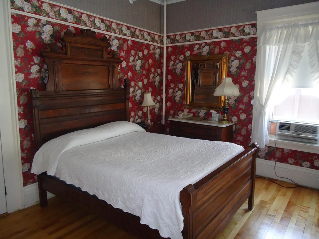 Thayers Inn Hotel by null