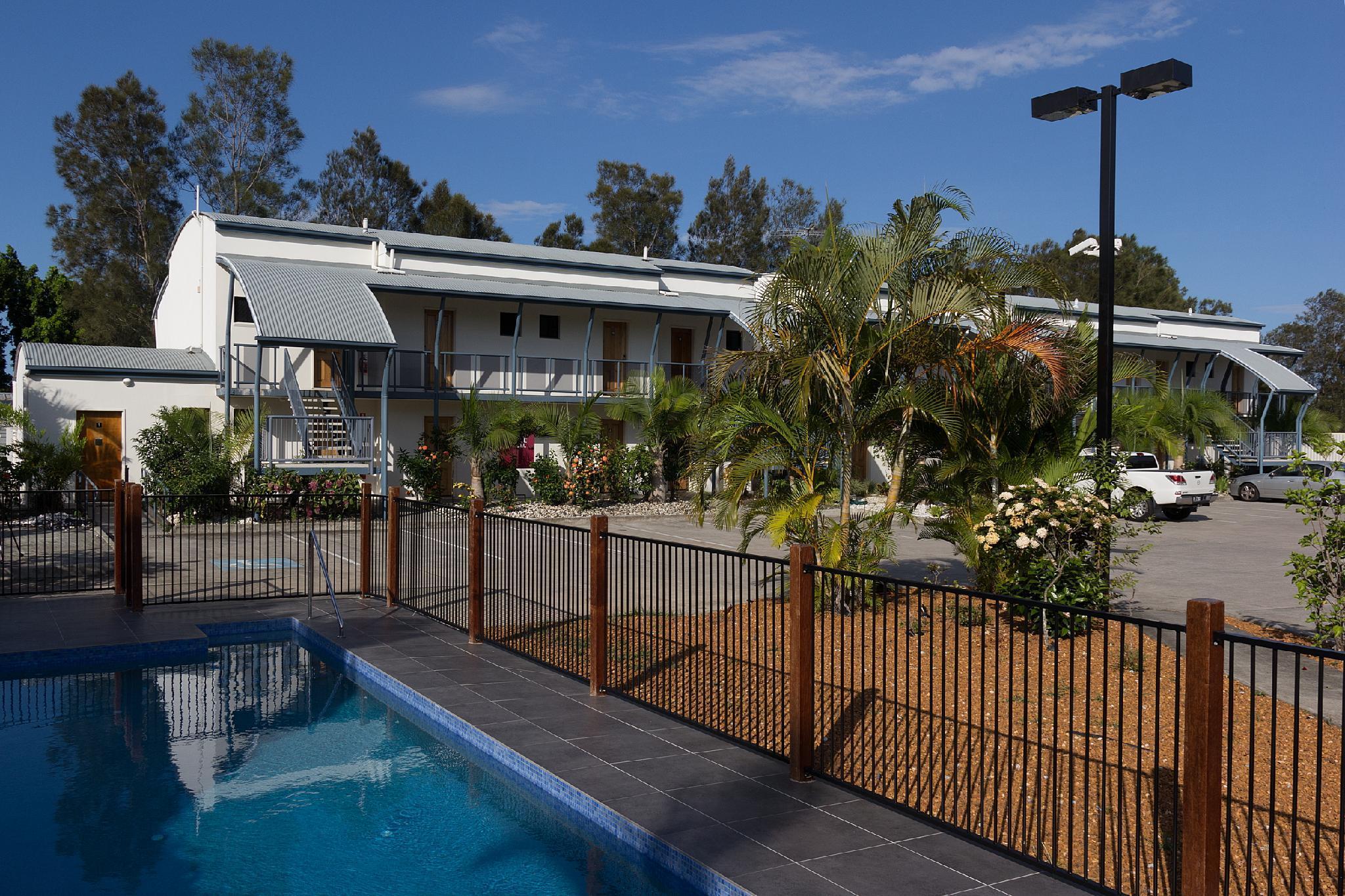 Novena Palms Motel