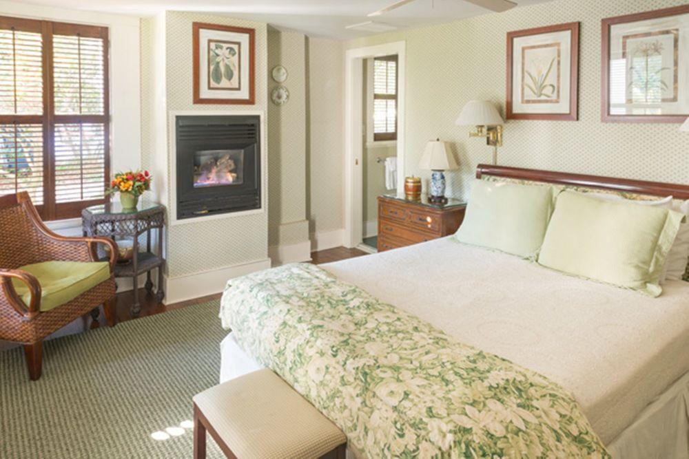 Rhett House Inn by null