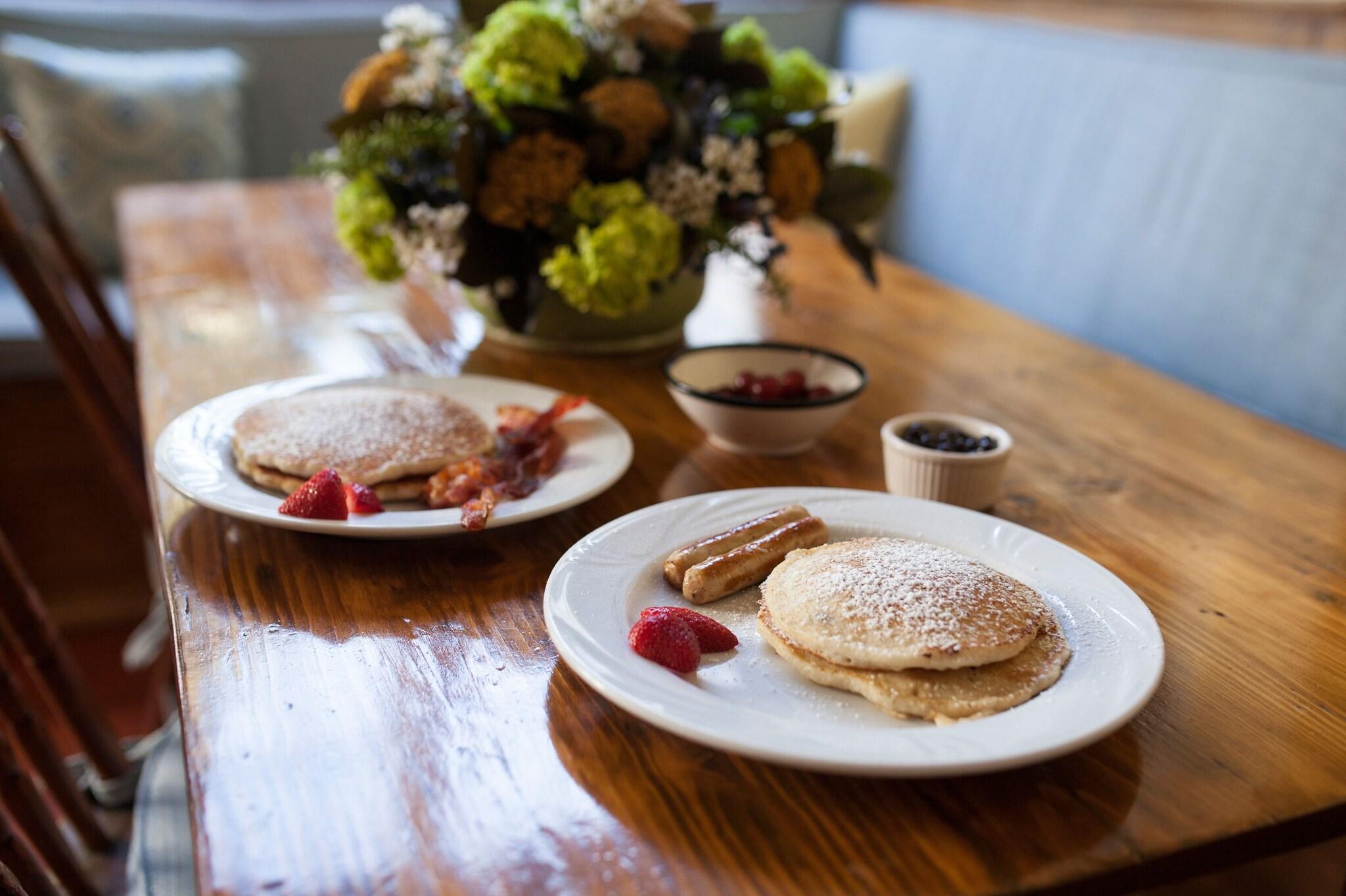 Rhett House Inn by null