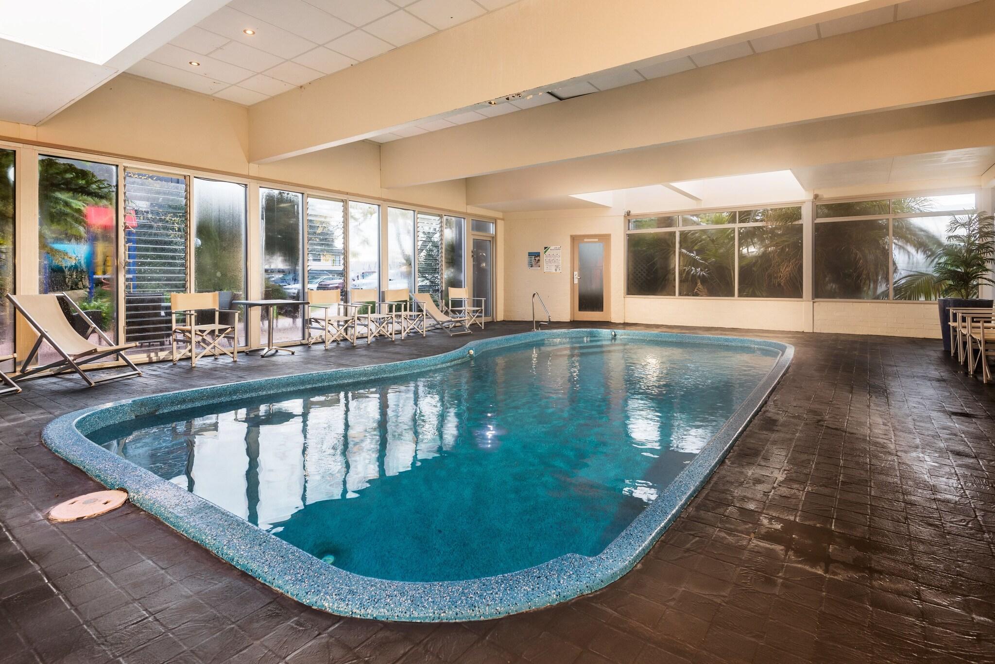 Bellevue on the Lakes by null