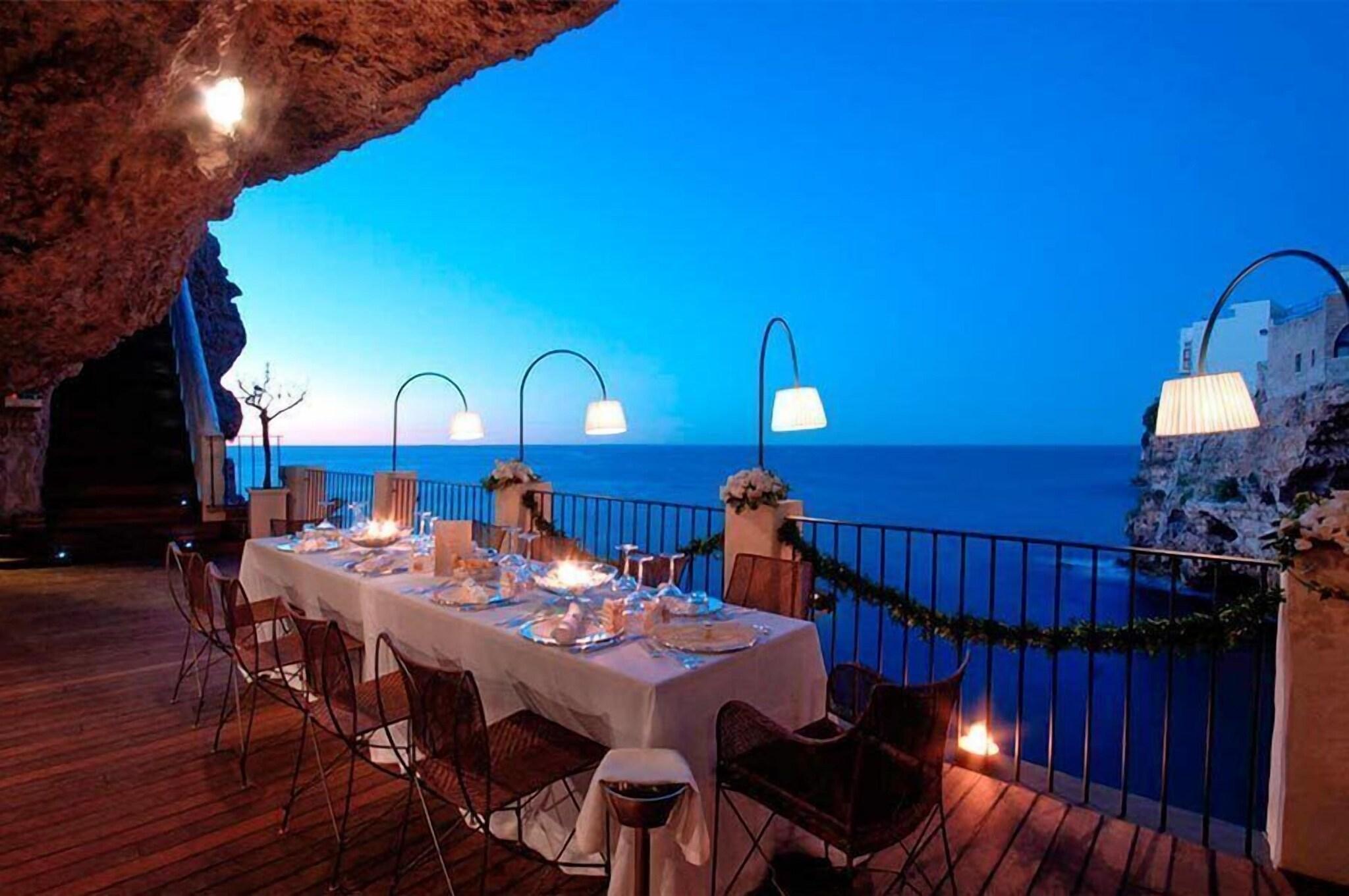 Grotta Palazzese by null