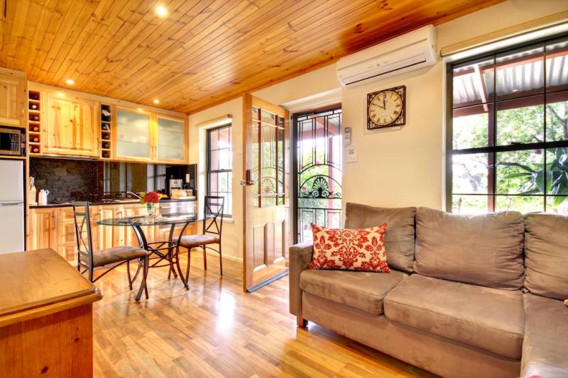 Stonewell Cottages & Vineyards by null